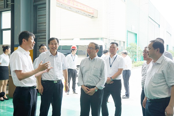 住房和城乡建设部副部长易军一行调研 博盈国际绿色集成修建科技工业园