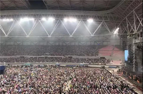 地表最强开合屋盖系统，，燃爆周杰伦演唱会