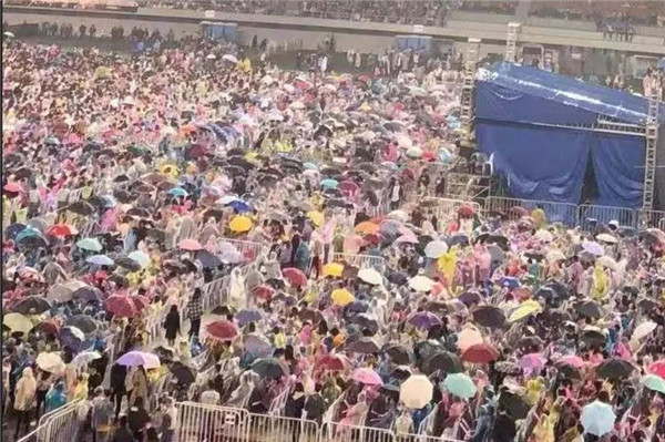地表最强开合屋盖系统，，燃爆周杰伦演唱会