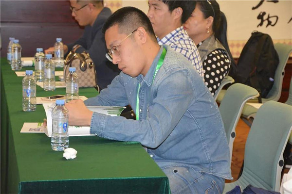 博盈国际绿筑乐成举行第十五届绿色修建与修建节能大会|钢、木结构修建论坛