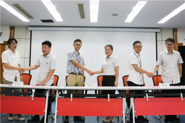 博盈国际钢构举行2019届大学生新员工晤面接待会及“师带徒”签约仪式