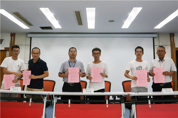 博盈国际钢构举行2019届大学生新员工晤面接待会及“师带徒”签约仪式